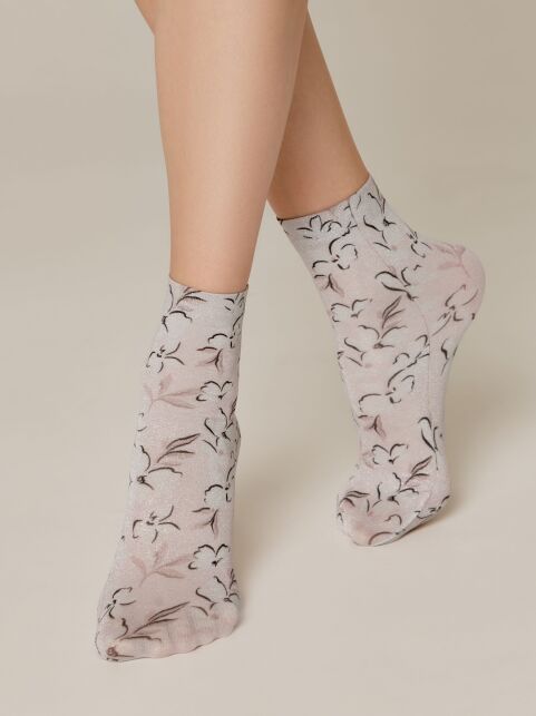 Сияющие носки с рисунком "White flower" - купить в интернет-магазине Conte