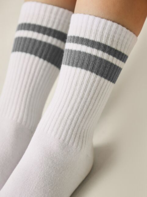 Удлиненные носки с двойной контрастной линией на резинке - купить в интернет-магазине Conte