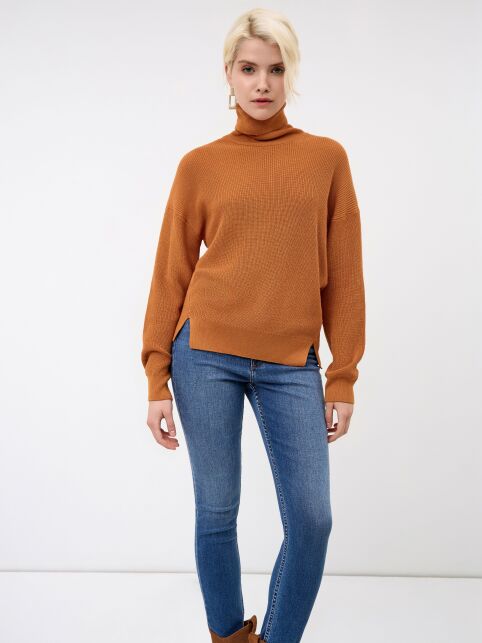 Джемпер свободного силуэта с отложным воротником стойкой LDK 24108 - купить в интернет-магазине Conte