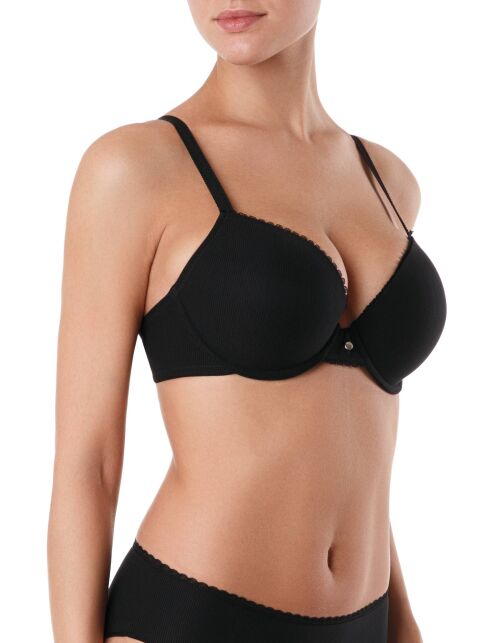 Бюстгальтер push-up на каркасах WEEKEND RB 0006 Бюстгальтер push-up на каркасах WEEKEND RB 0006 - купить в интернет-магазине Conte