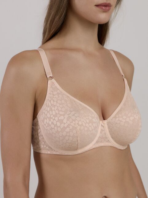 Бюстгальтер с мягкой чашкой и V-образным декольте Sunny Rain RB6216 - купить в интернет-магазине Conte