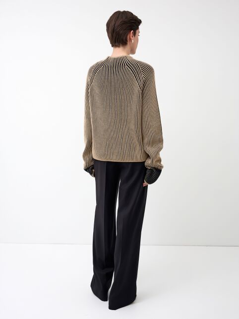 Джемпер объёмного силуэта с воротником стойкой из пряжи с хлопком LDK 24121 - купить в интернет-магазине Conte