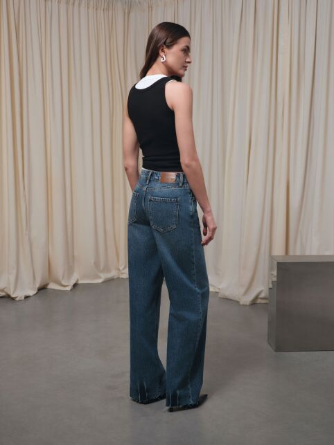 Джинсы relaxed из eco-friendly денима с уникальной варкой по низу CON-842 - купить в интернет-магазине Conte