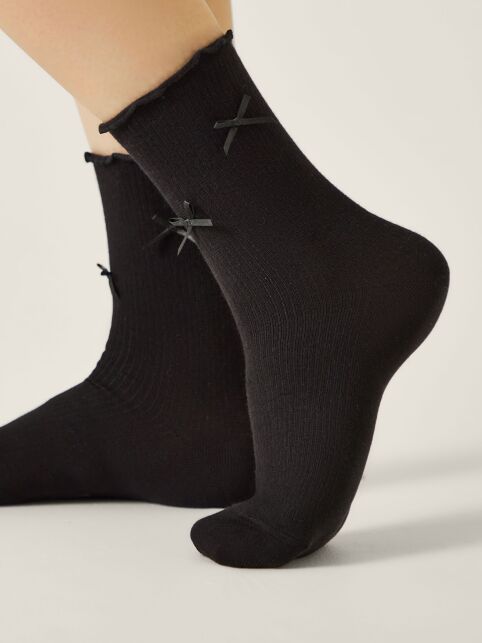 Однотонные носки с бантиком и волнистым краем - купить в интернет-магазине Conte