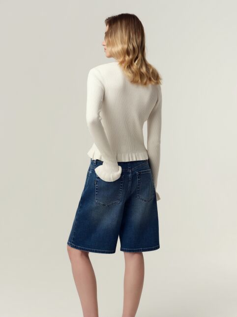 Джемпер с акцентными воланами из вискозной пряжи LDK2573 - купить в интернет-магазине Conte