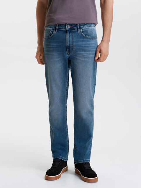 Джинсы straight c эффектом потёртостей CNM-22 - купить в интернет-магазине Conte