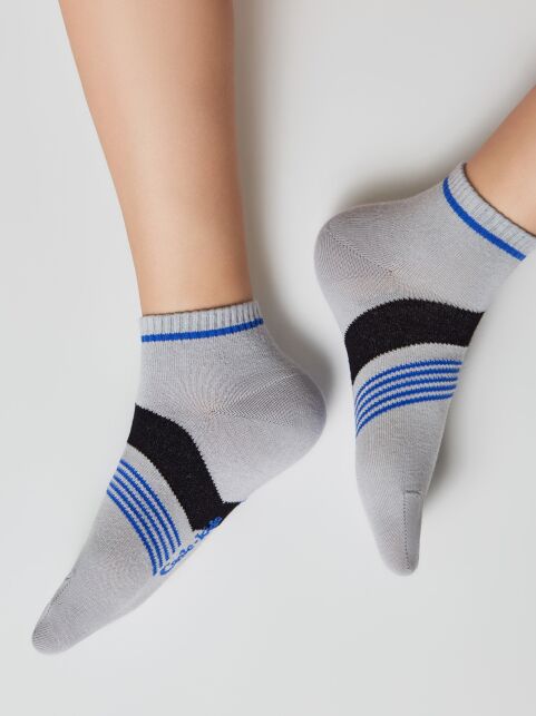 Короткие светло-серые спортивные носки ACTIVE lycra®, модель 956 - купить в интернет-магазине Conte
