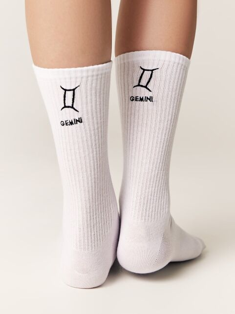 Удлиненные носки в рубчик с вышивкой «Близнецы» - купить в интернет-магазине Conte