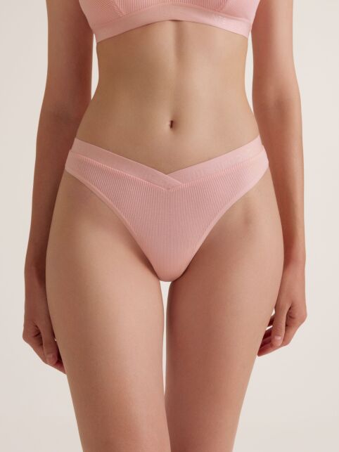 Трусы бразилиано в рубчик с V-образной линией талии ACTIVE SHAPE LBR 3185 - купить в интернет-магазине Conte