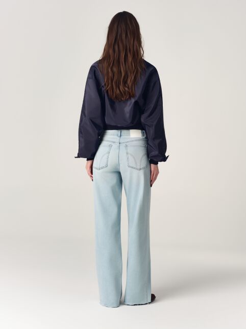 Джинсы wide leg небесно-голубого цвета с необработанным краем CON-866 - купить в интернет-магазине Conte